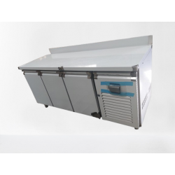 Furnotel - Table réfrigérée inox positive avec évaporateur ventilé - 3 portes - 417 litres - Avec dosseret - GN3201X
